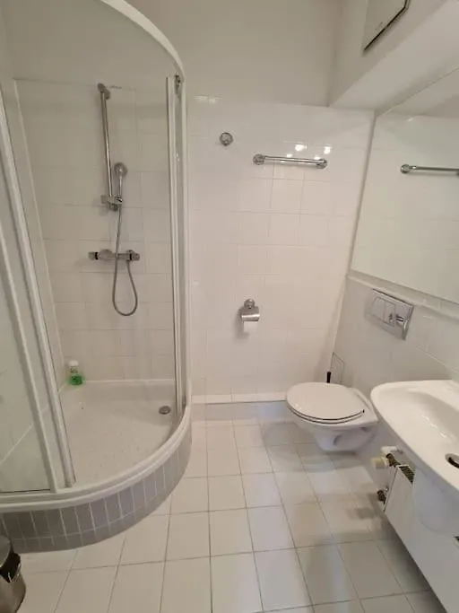 Apartment Fantastic Waw - Z6 Room - 403B Warsaw Poland
