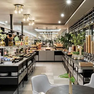 4* Hotel Leonardo Royal